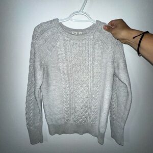 GAP sweater